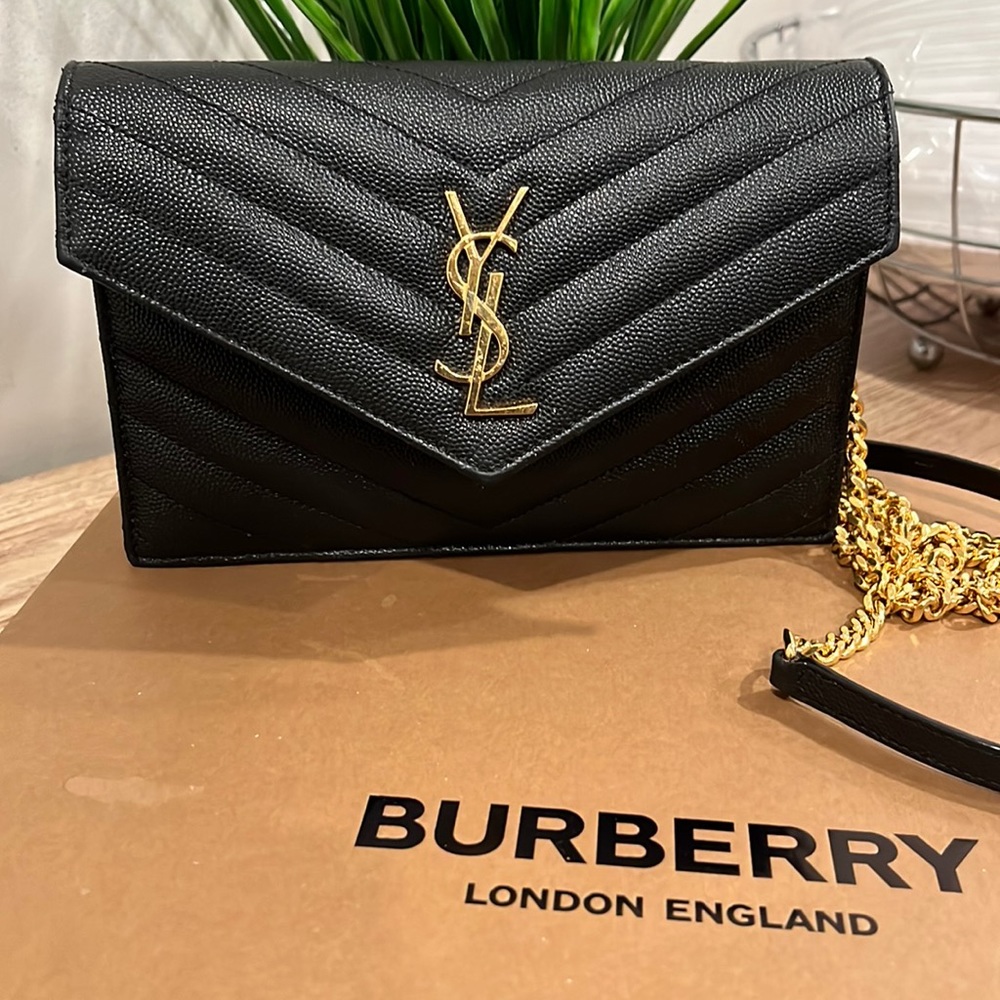 like new authentic beautiful bag